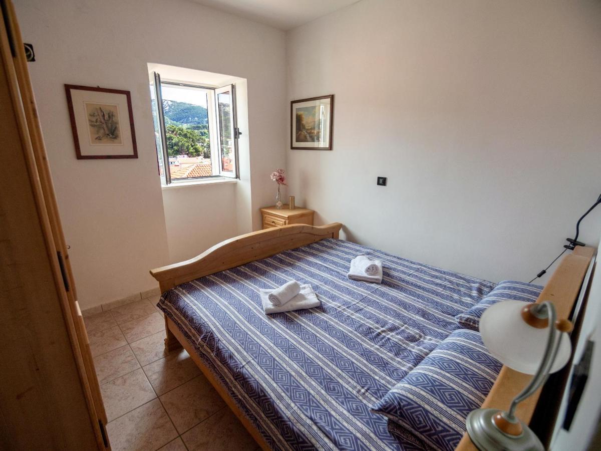 Luise - Four Towers Apartments Rab Town Exterior photo