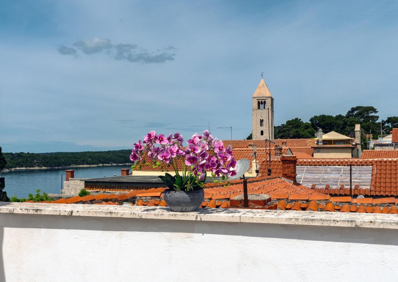 Luise - Four Towers Apartments Rab Town Exterior photo